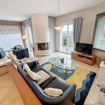 Hébergement de vacances Maison Proche Plage, 8 Pers, 3 Ch, Jardin, Wi-fi, Clim - Fr-1-361-533